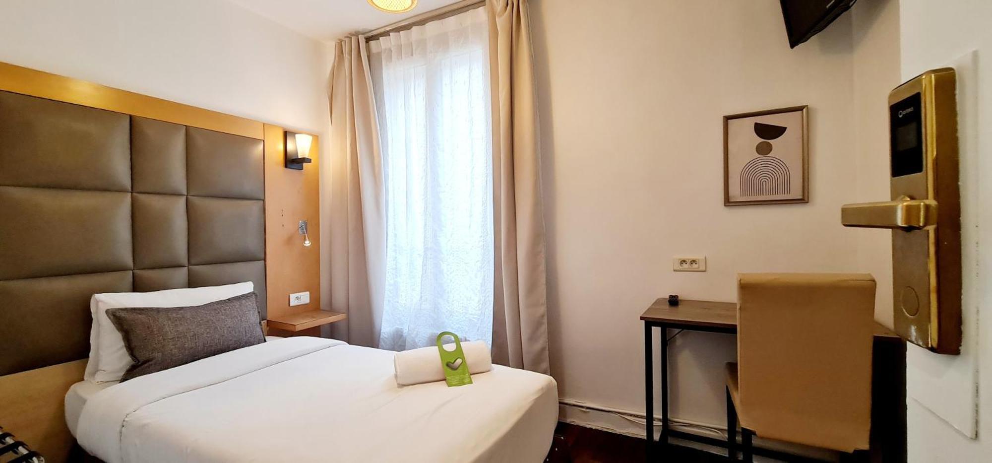 Hotel De France 18 Париж Екстериор снимка