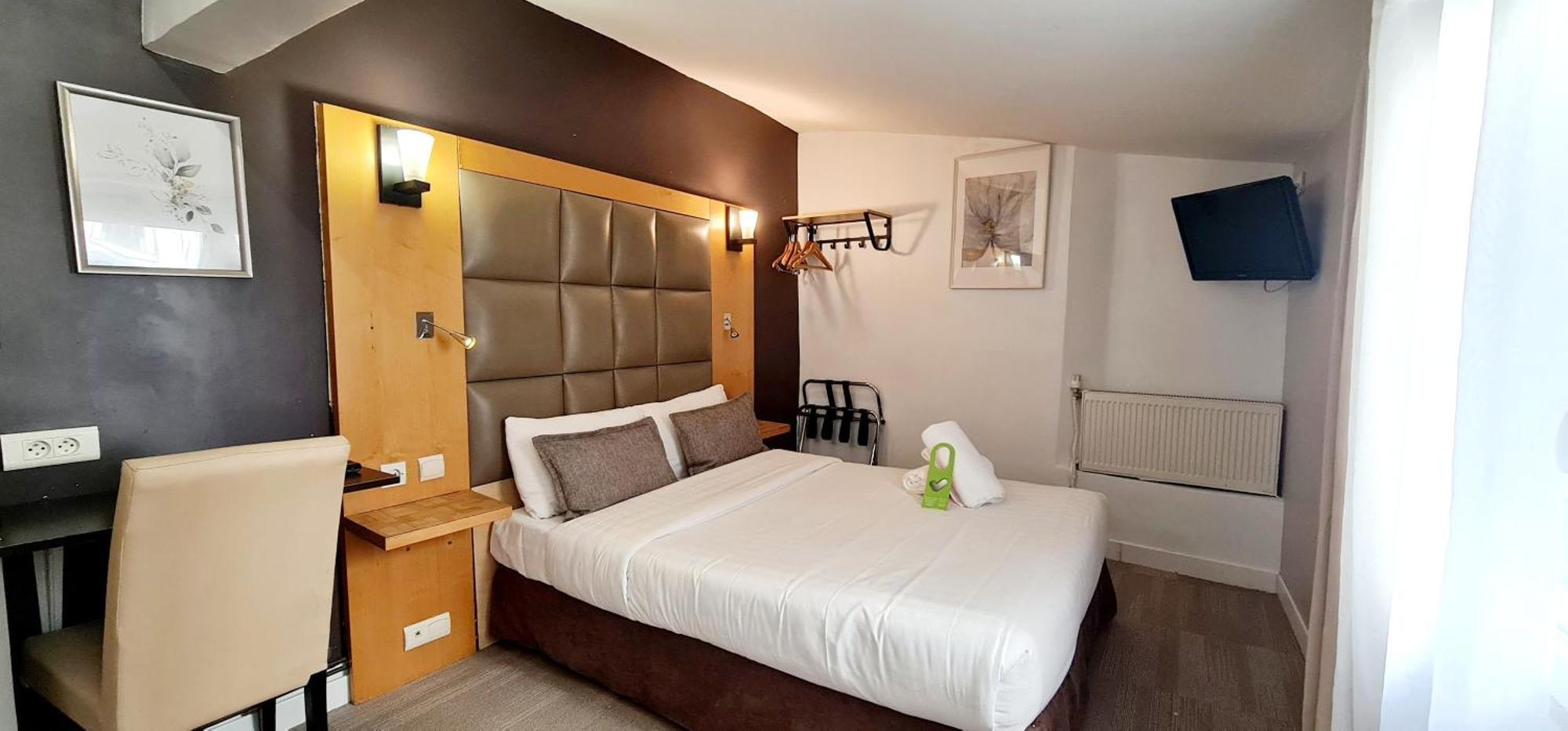 Hotel De France 18 Париж Екстериор снимка